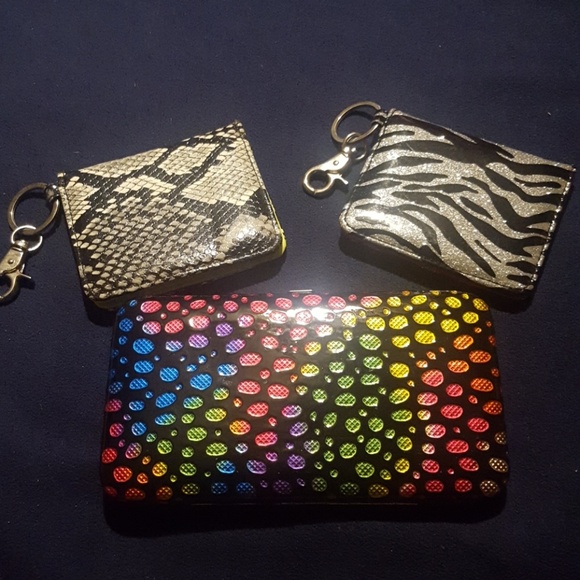 3 Different Pattern Wallets - Picture 1 of 3